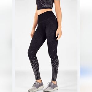 FABLETICS High-Waisted Seamless‎ Checked Leggings Size Small Black/Gray